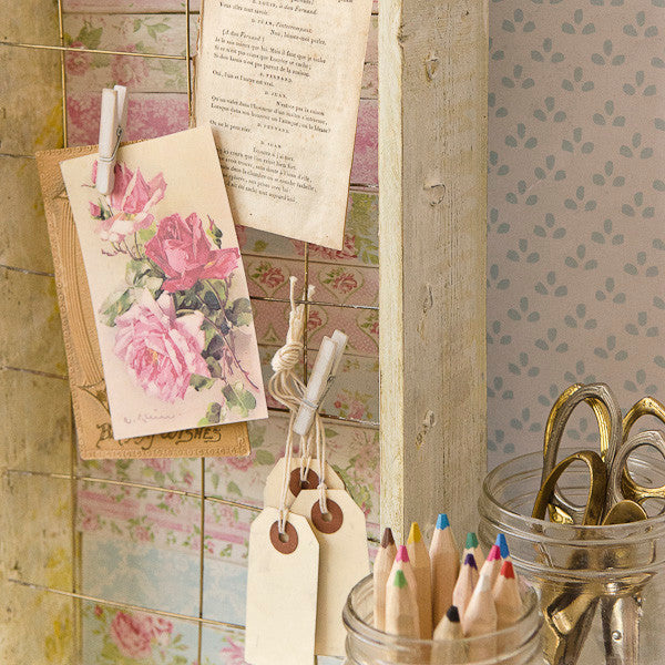 Shabby Chic Desk Décor Part 1: Memo Board