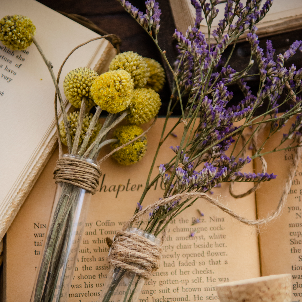 Simple, Bitty Bouquets for Your Galentines