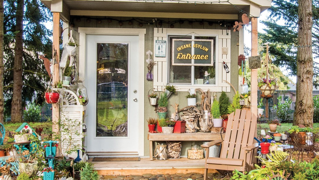 6 Inspiring “She Shed” Art Studios
