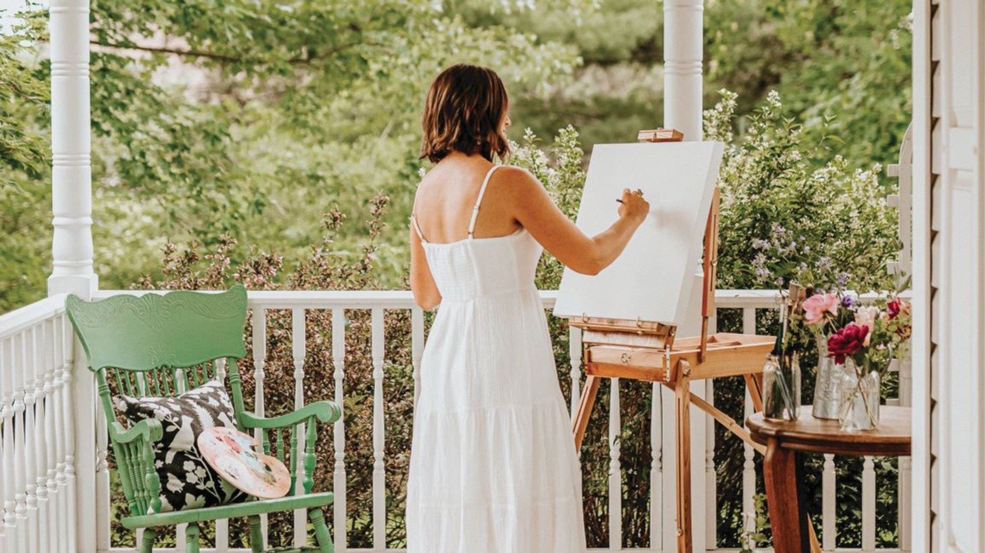 Finding Serenity in the Studio: Our Favorite Zen Creative Spaces