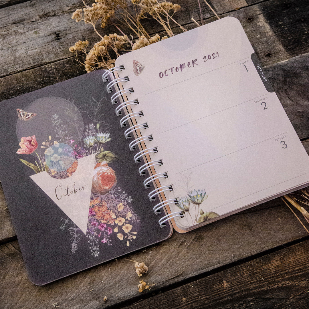 2021 - 2022 Golden Hour On-the-Go Weekly Planner