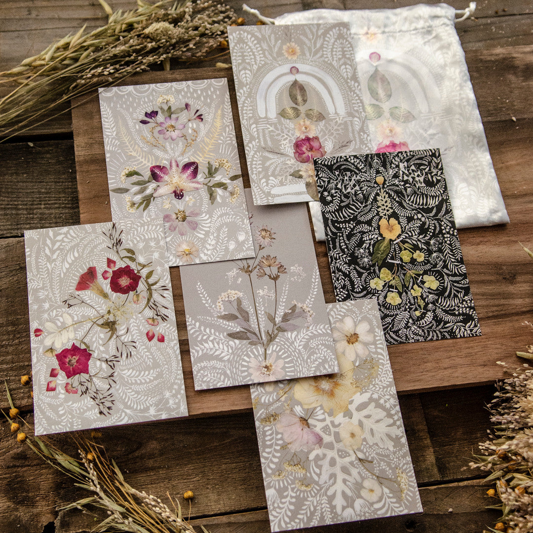 Altar Lace Postcard Set in Satin Gift Bag