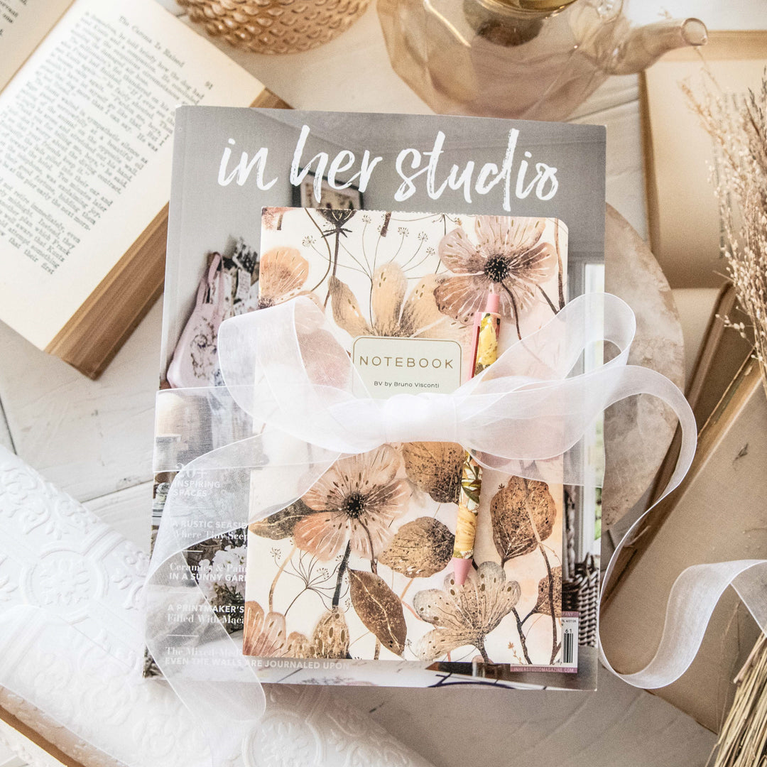 In Her Studio Blush Blooms Bundle