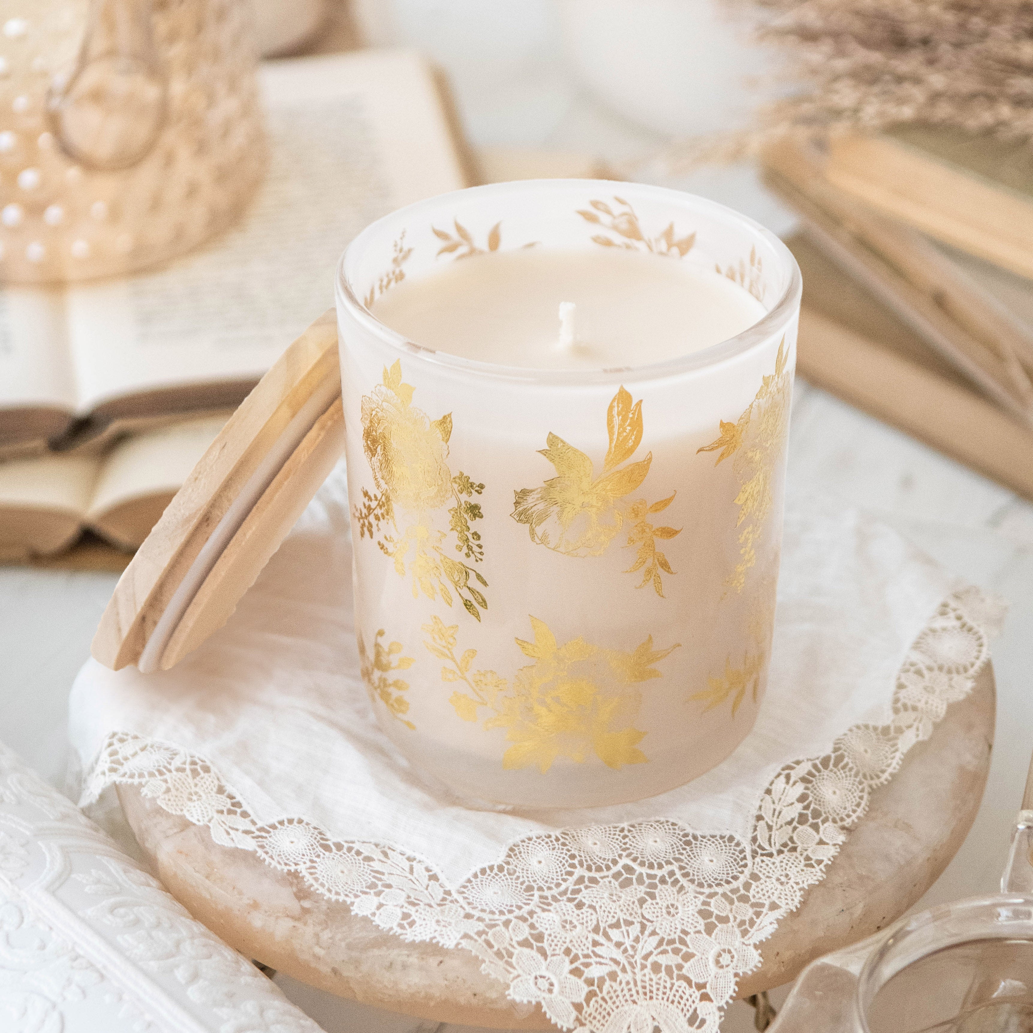 Gold Delft 12 oz Soy Candle