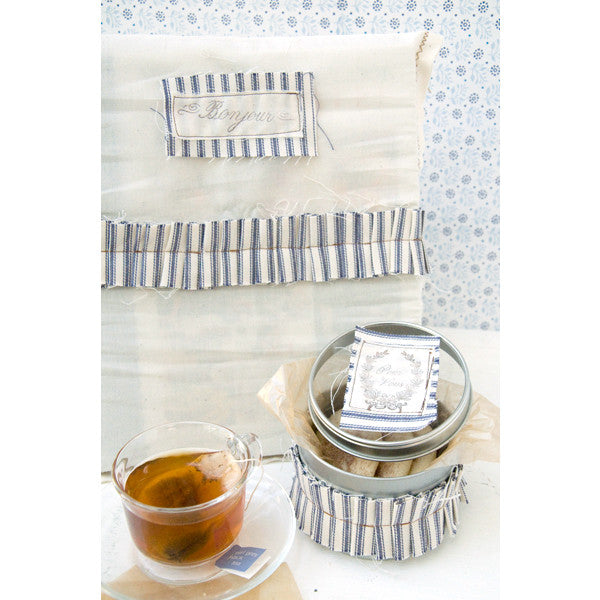 A Gift Pour Vous Project by Lauren Eatherly