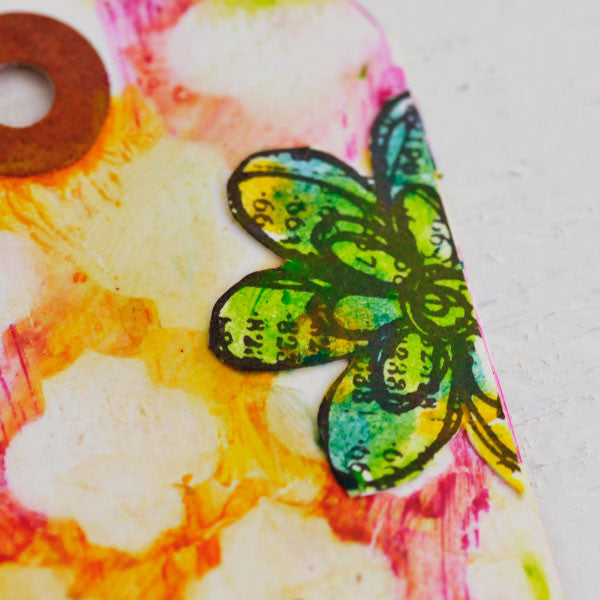 Distress Crayon Techniques to Try on Tags