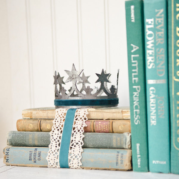 Distressed Crown and Bookshelf Propping Idea