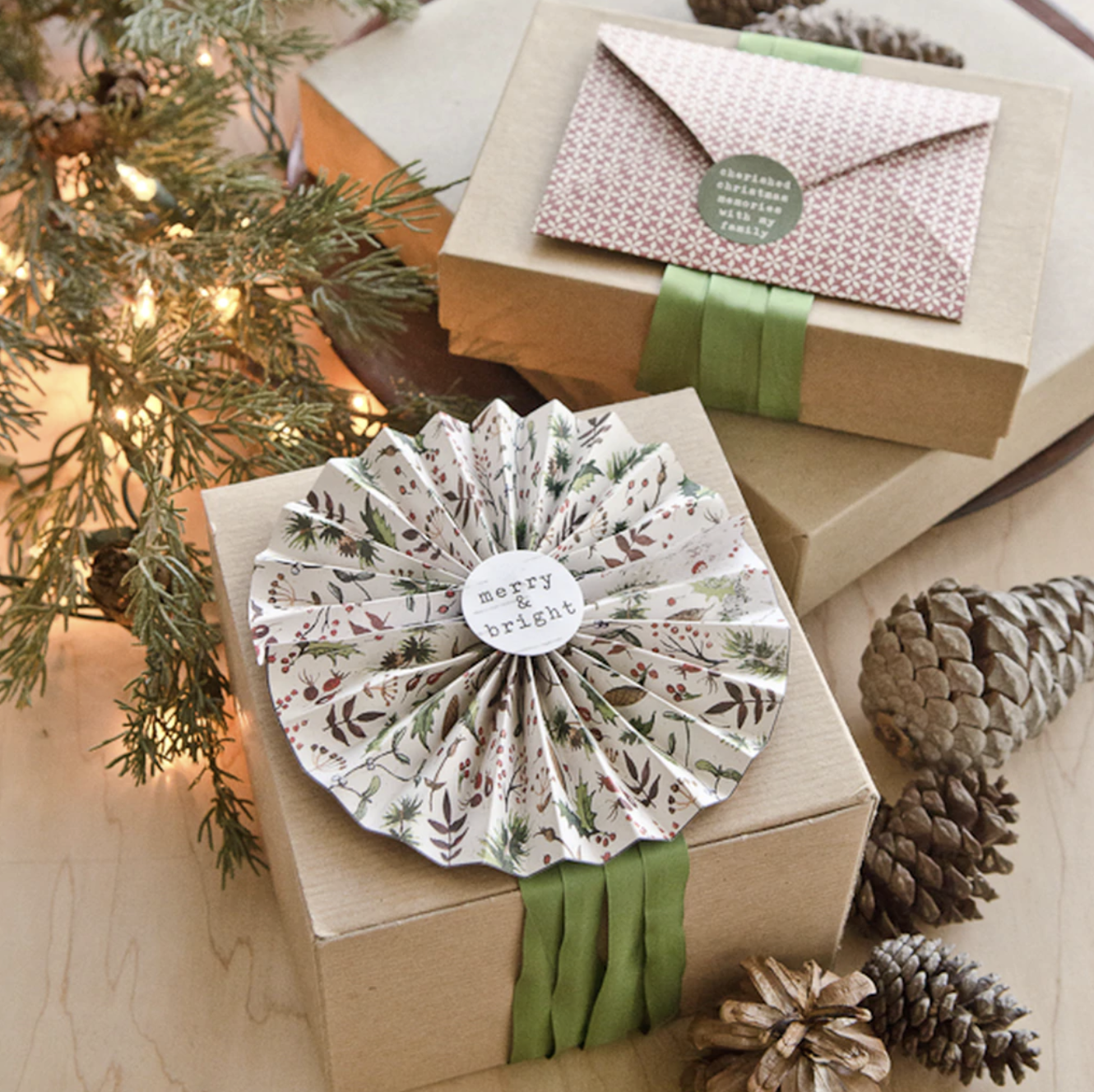 Simple + Creative Christmas Wrapping Ideas